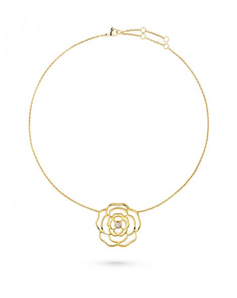 PÉTALES DE CAMÉLIA Necklace