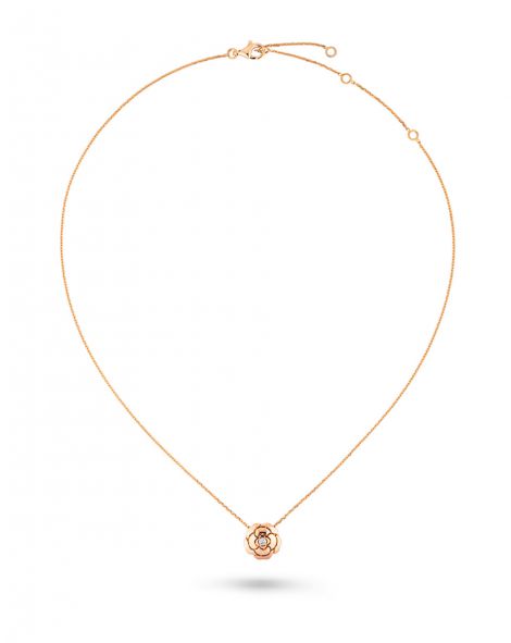 EXTRAIT DE CAMÉLIA Necklace