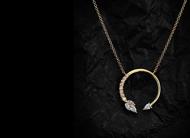 Necklaces & Pendants